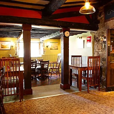 Coach House Bentham